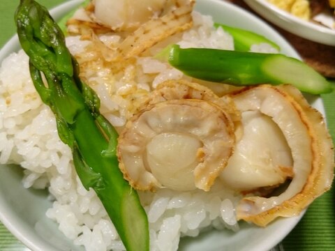 ストウブDE〜ホタテとアスパラの炊き込みご飯